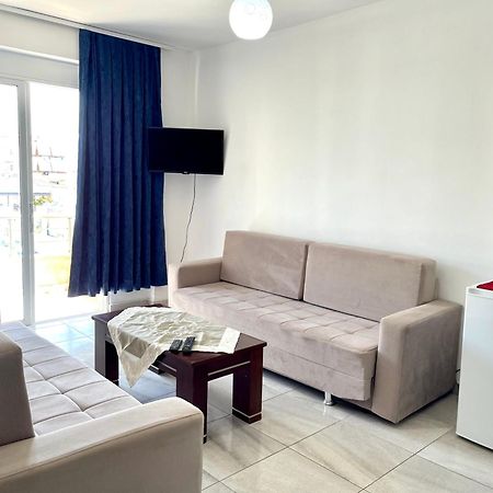 L.T. Noy'S Apartment Sarandë Buitenkant foto